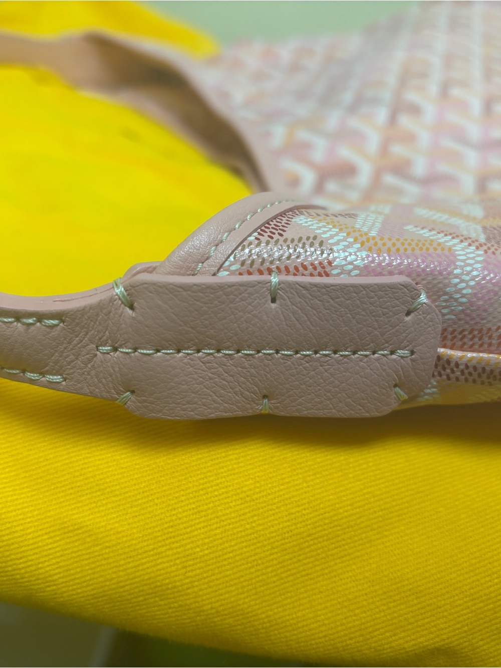 Goyard Pink Hobo 2026 - Picture 8 of 17